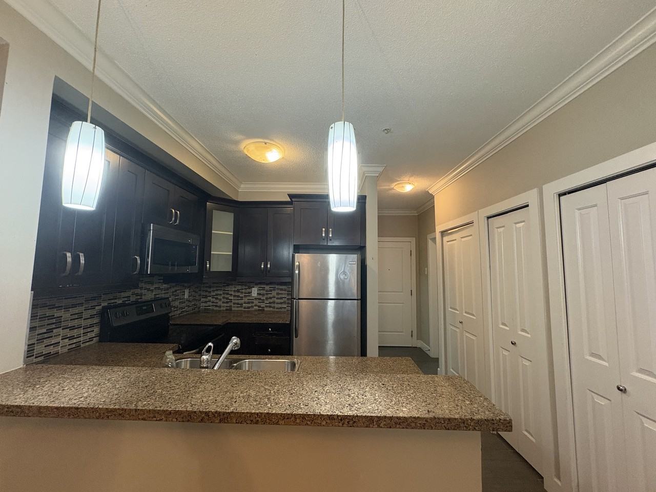 13897 Fraser Highway - Photo 5 of 25