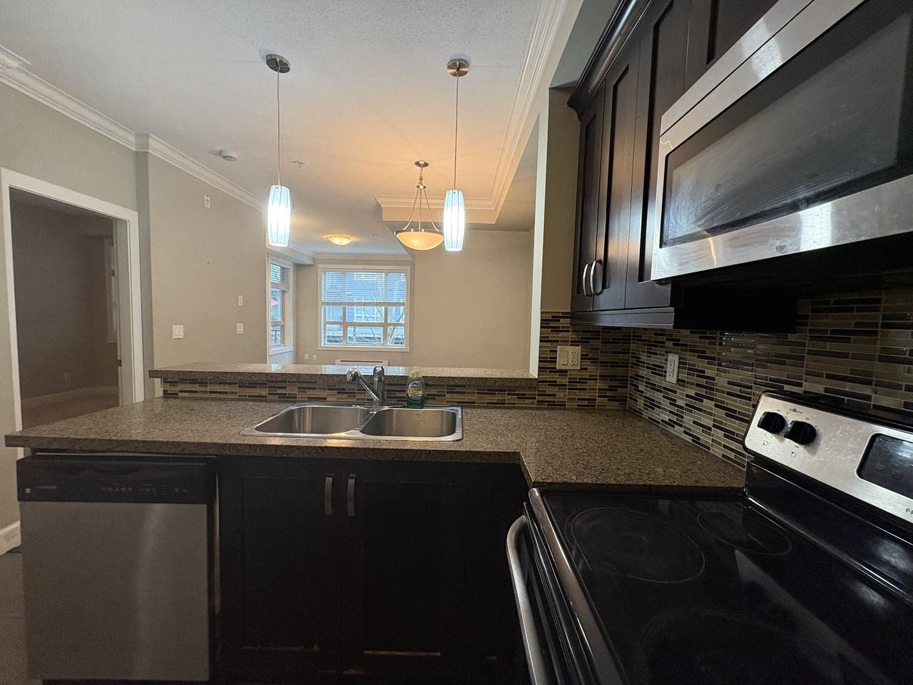 13897 Fraser Highway - Photo 7 of 25