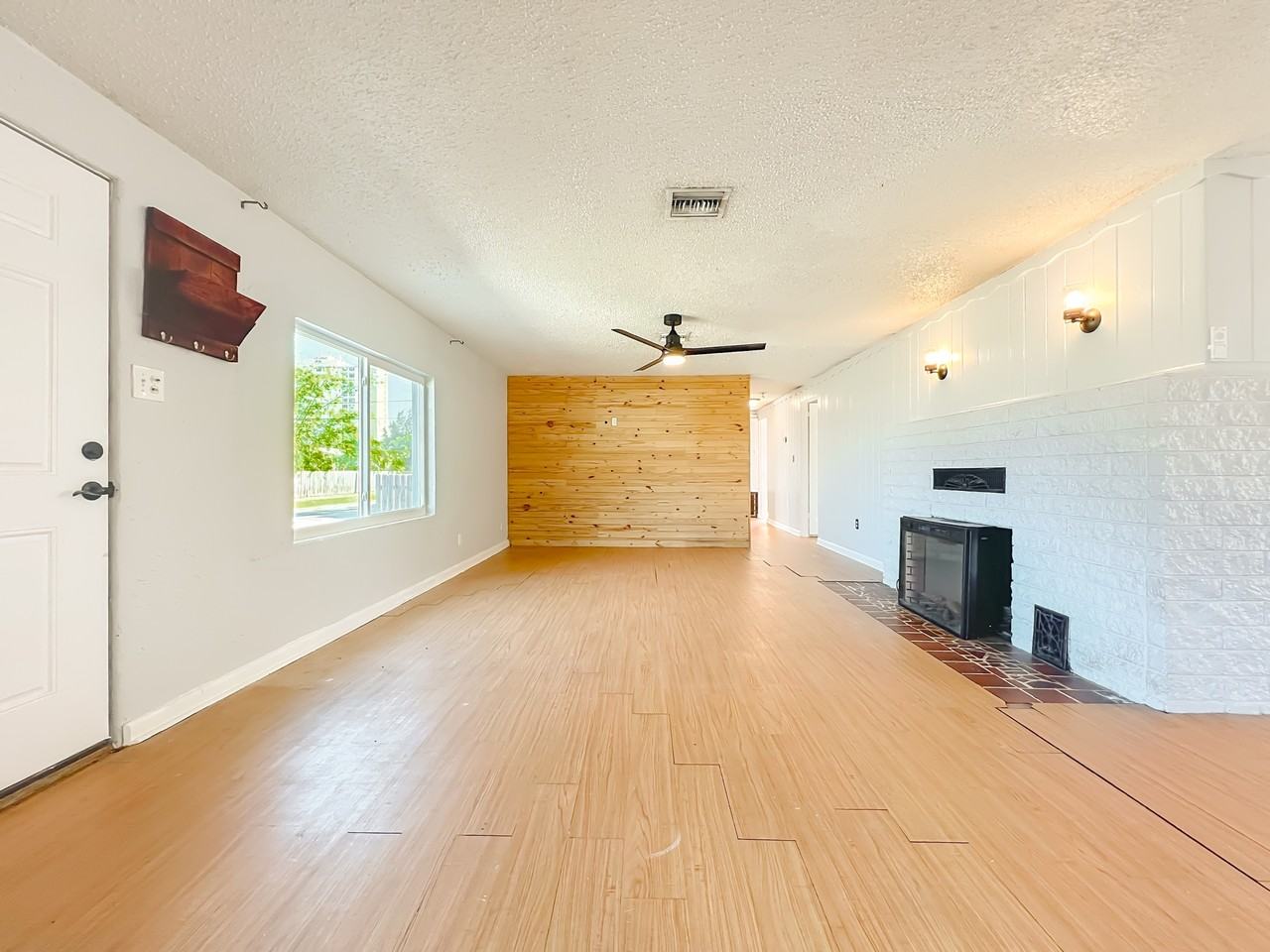 541 E Fee Ave #1 - Photo 3 of 23