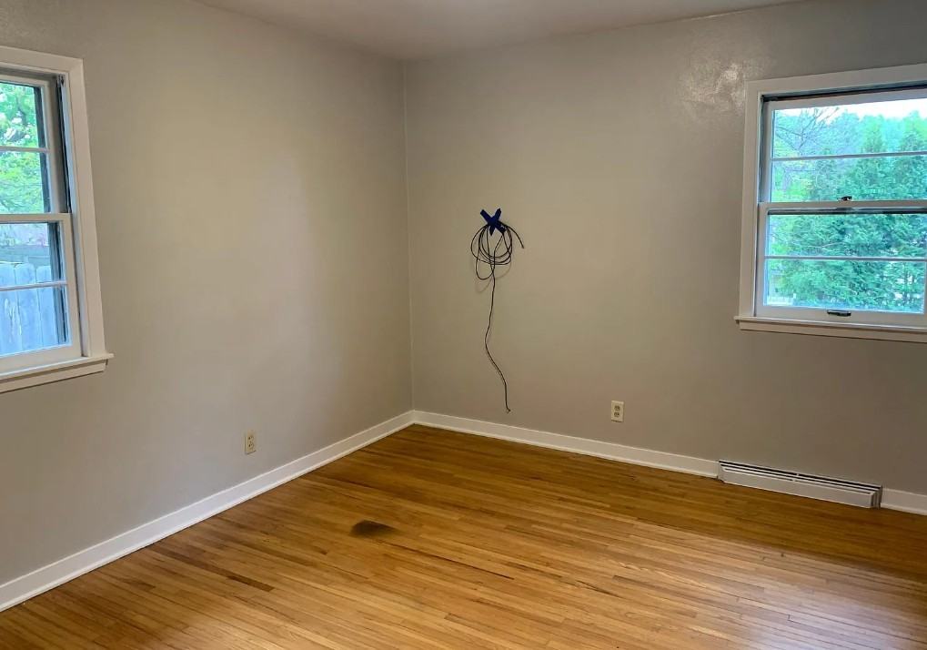 1028 W 12th St #1 - Photo 7 of 9