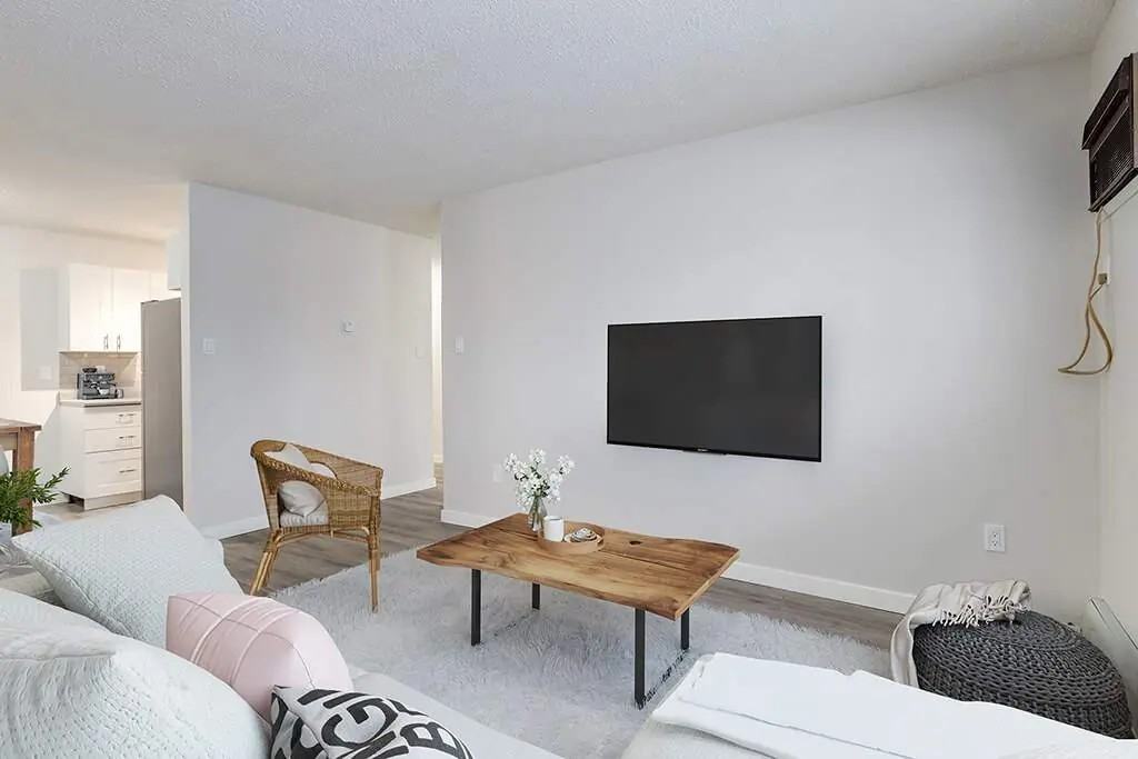 Camden Villa - Photo 5 of 32