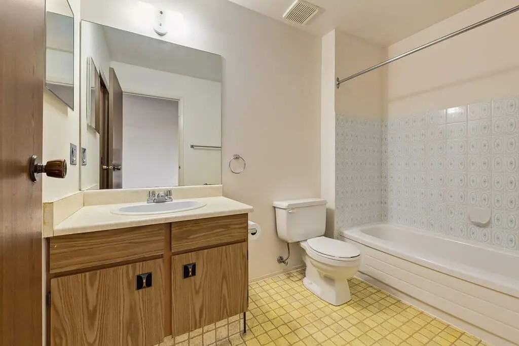 South Park Apartments - Photo 7 of 21