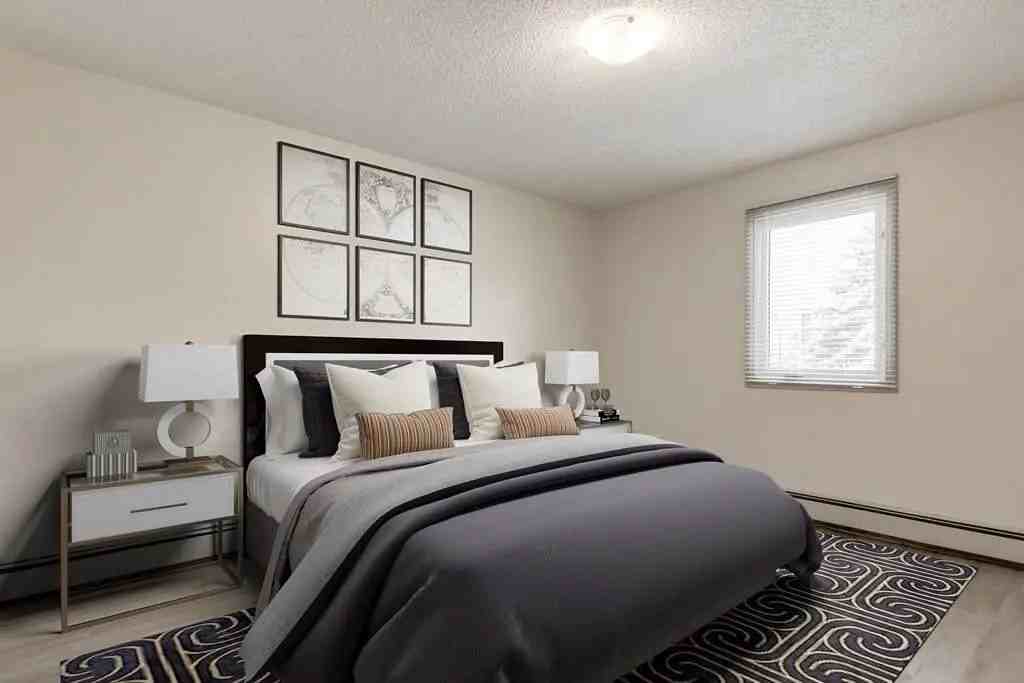 William Manor - Photo 3 of 19