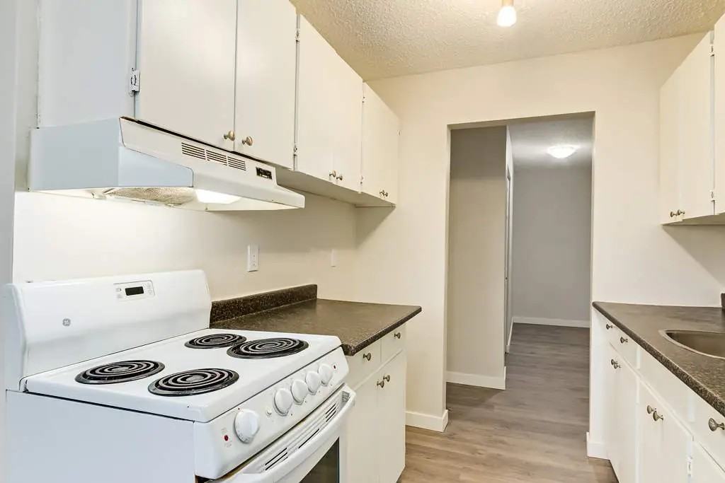 Regal Court - Photo 5 of 22