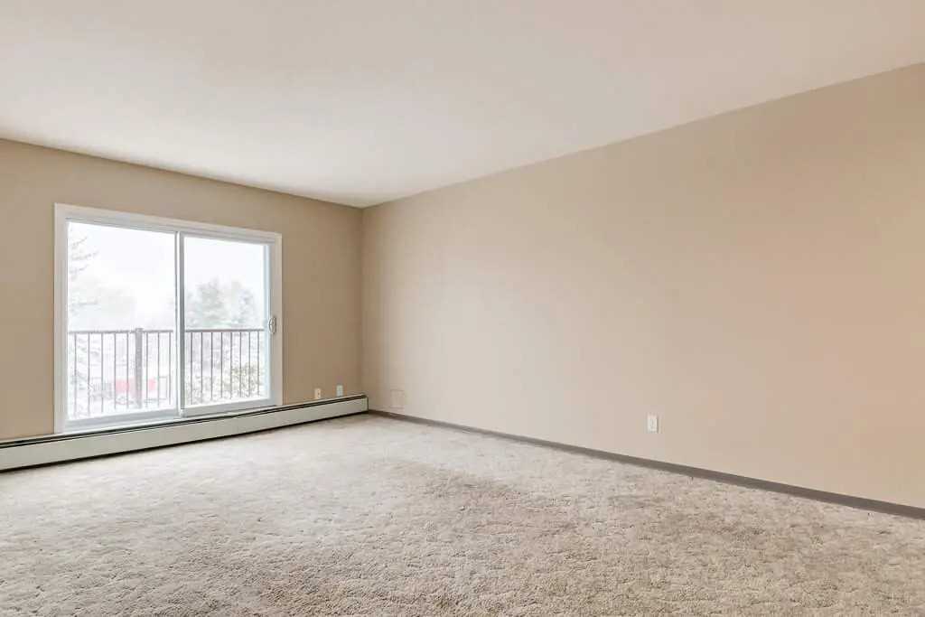 Samuel Grove - Photo 6 of 21