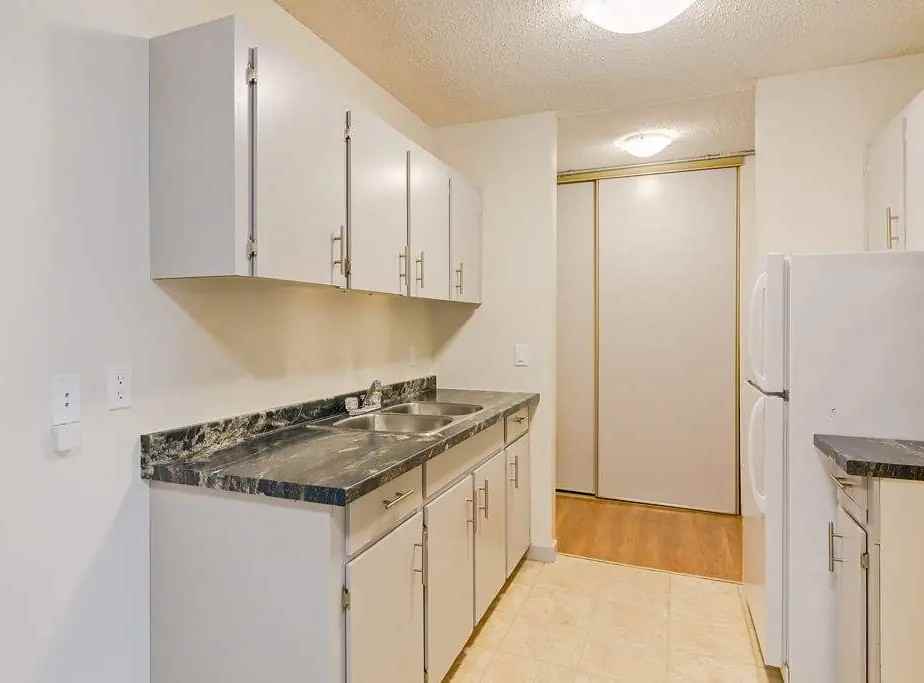 Columbian Apartments - Photo 6 of 37