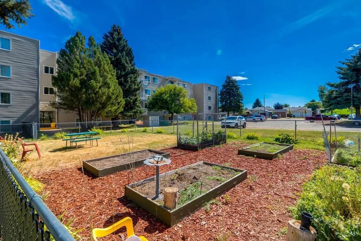 Corbitt Arms - Photo 3 of 32