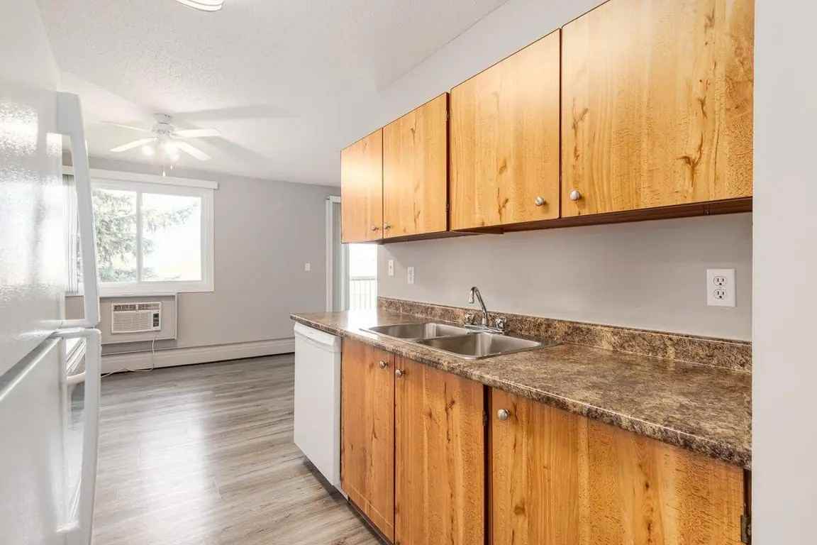 Corbitt Arms - Photo 4 of 32