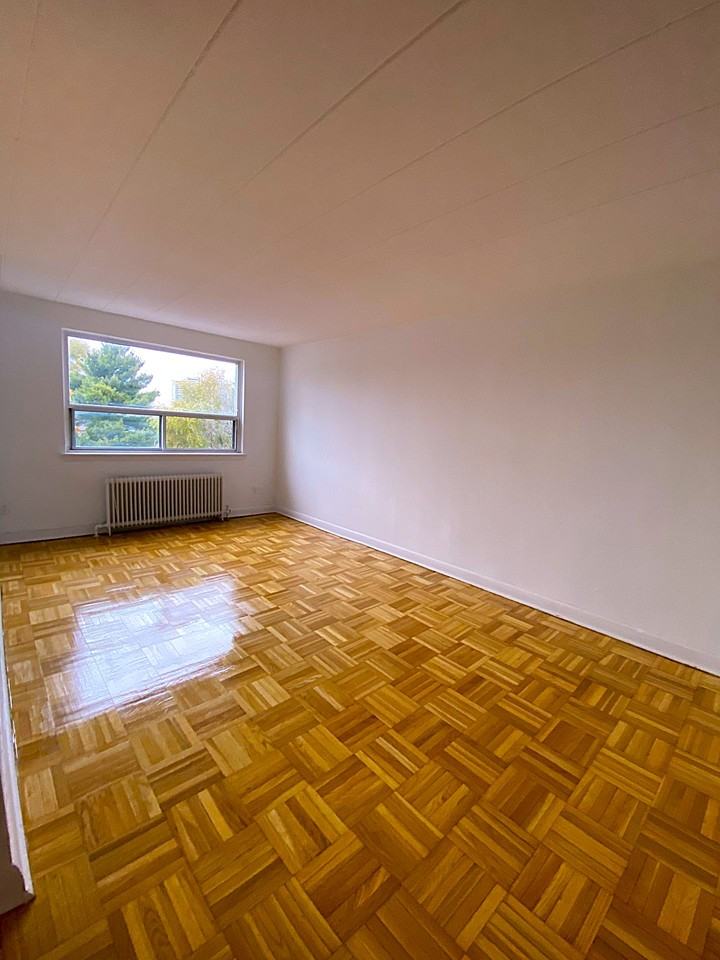 9 Elmsdale Road - Photo 3 of 6