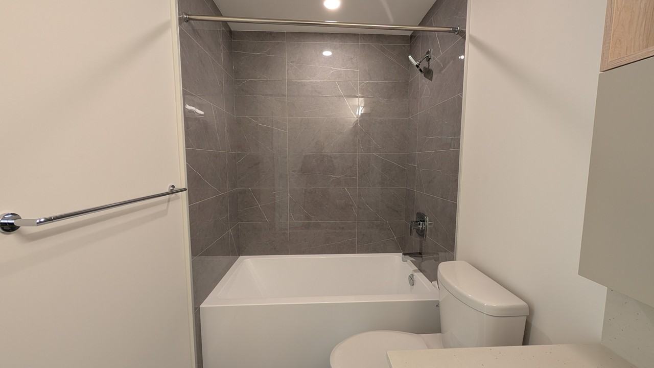 13788 76 Avenue #402 - Photo 5 of 14