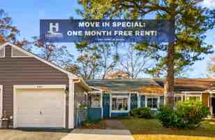 featured image of 604 Edgewater Dr