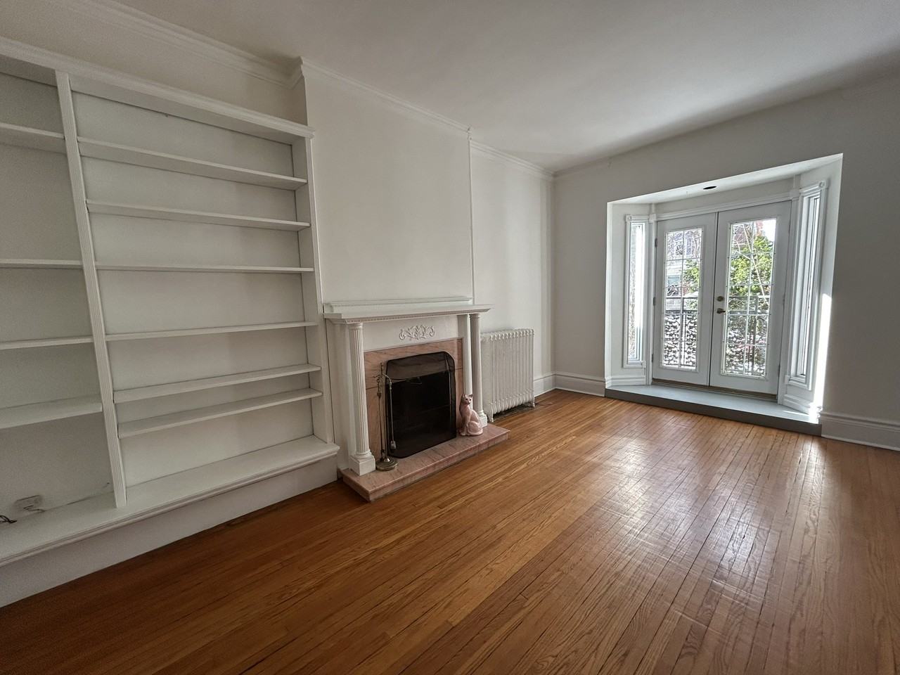 19 Albany Avenue - Photo 2 of 7