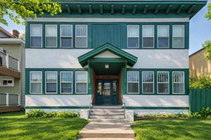 featured image of 3012 Bryant Ave S