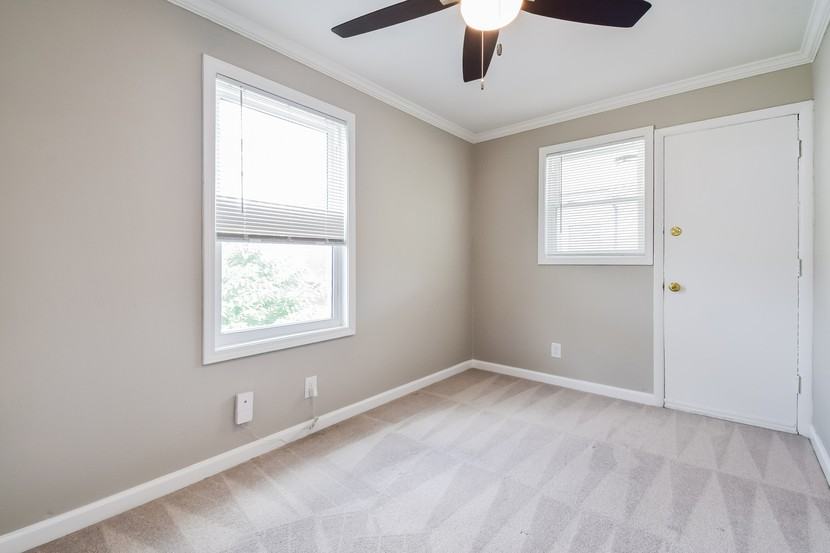 401 Angier Ave Ne #101 - Photo 7 of 9