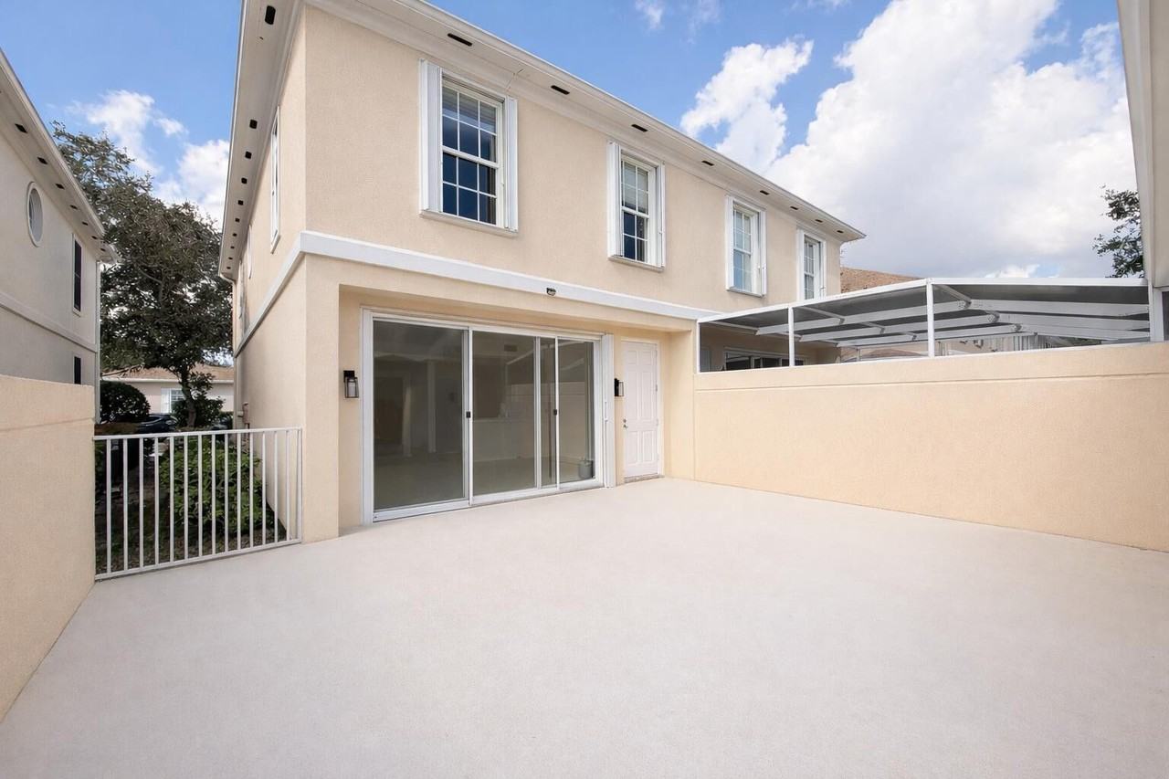 181 Waterford Drive - Photo 4 of 23