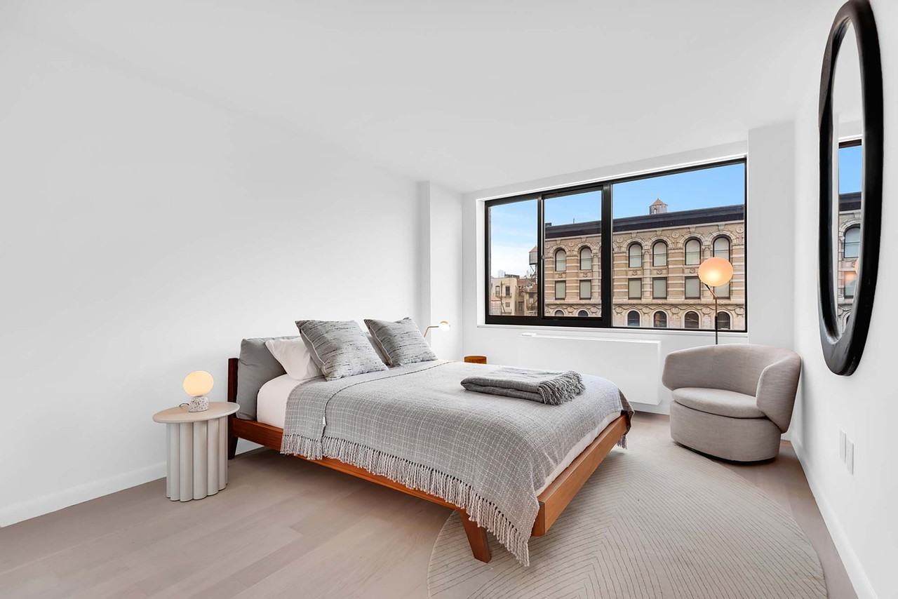 One Union Square South - Photo 7 of 50