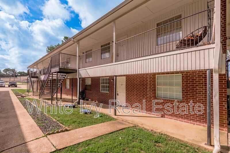 600 Palm St #12 - Photo 2 of 23