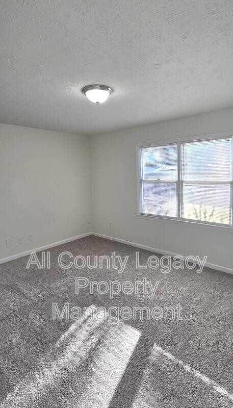 1899 Patterson Ct - Photo 6 of 8