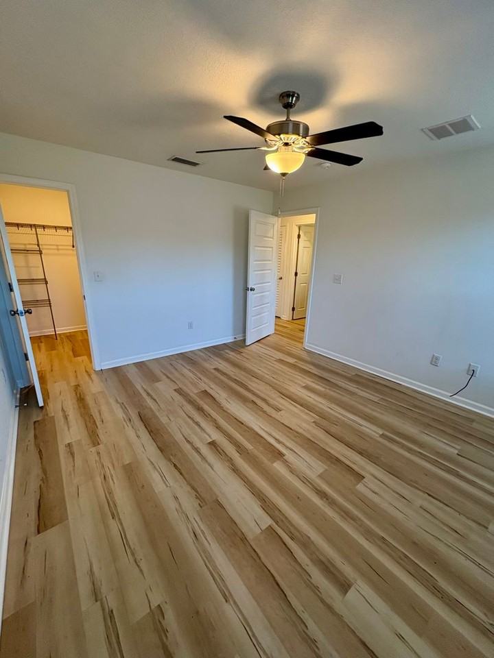 6102 Edith Stephens Dr #B - Photo 7 of 7