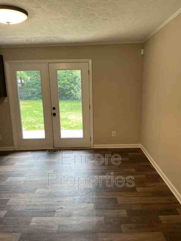 1773 Cawdor Dr - Photo 4 of 13