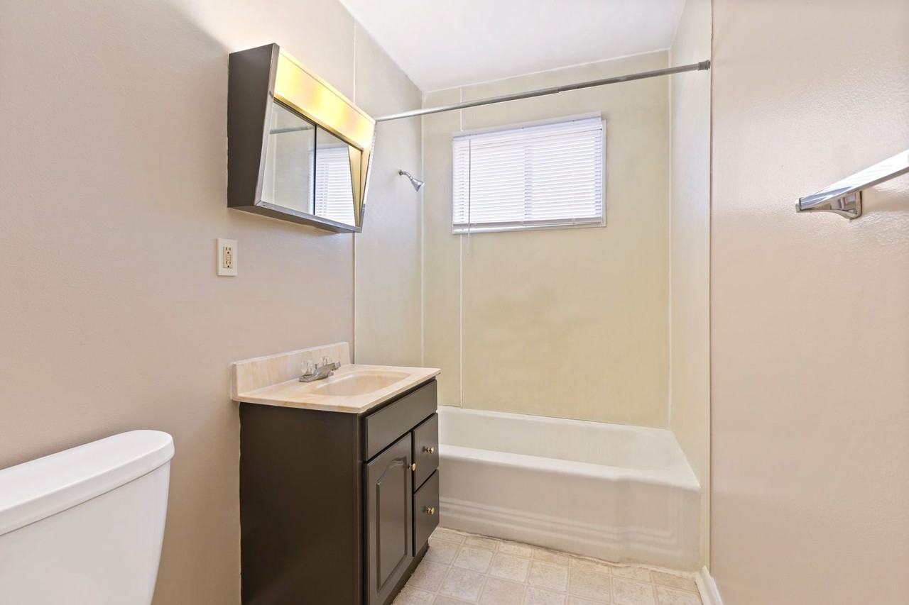 Bluestem Apartments - Photo 5 of 11