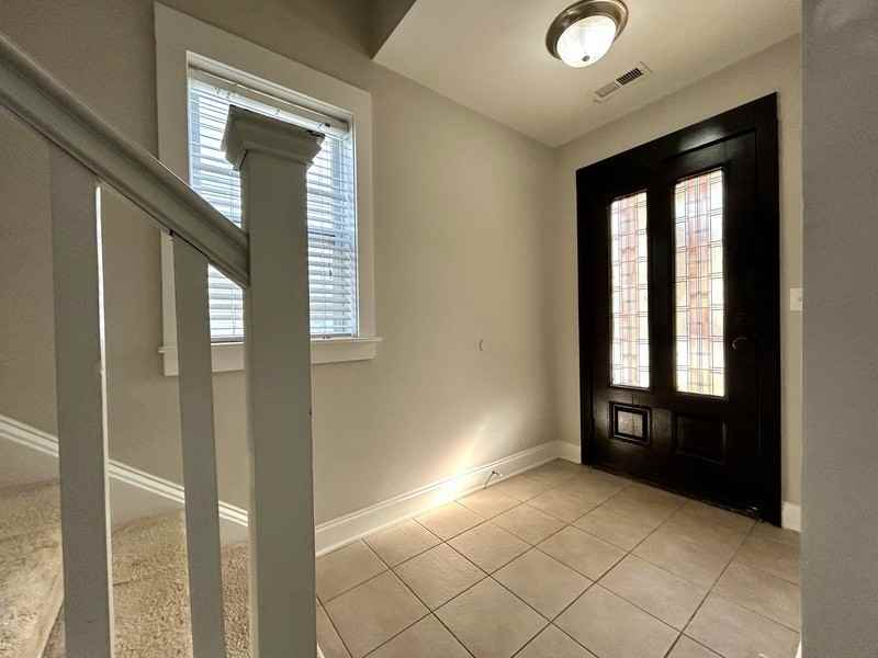 1920 Lela Ave - Photo 4 of 36