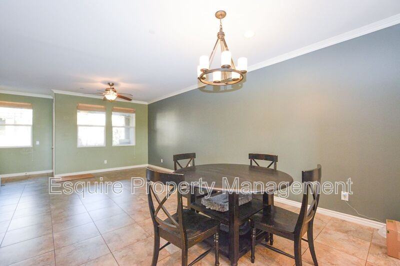 4523 Via Del Sol - Photo 4 of 22