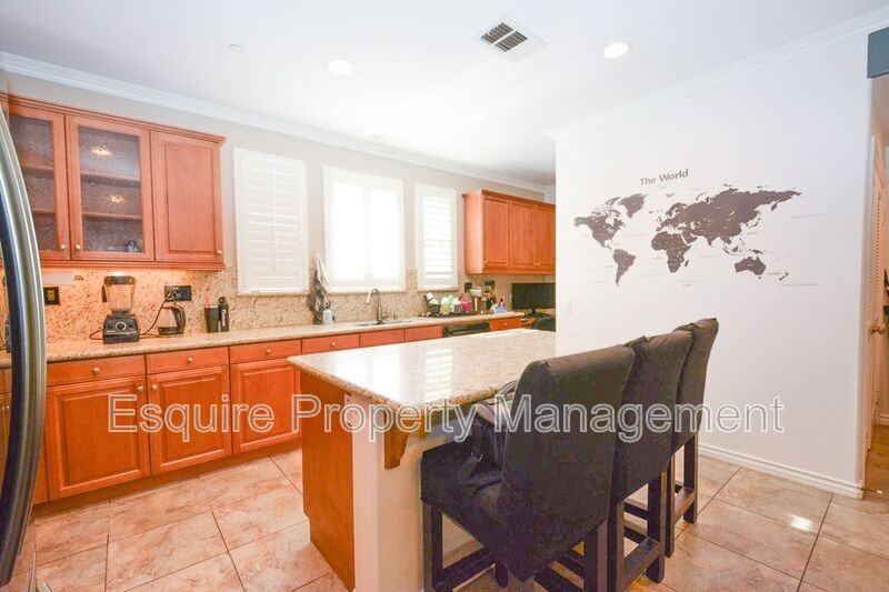 4523 Via Del Sol - Photo 7 of 22