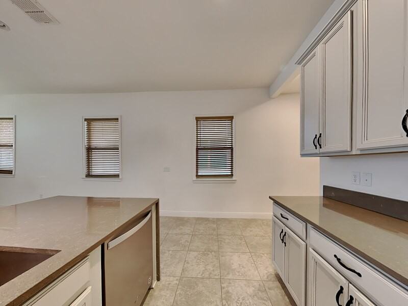 13219 Oakenshaw Ln - Photo 5 of 28