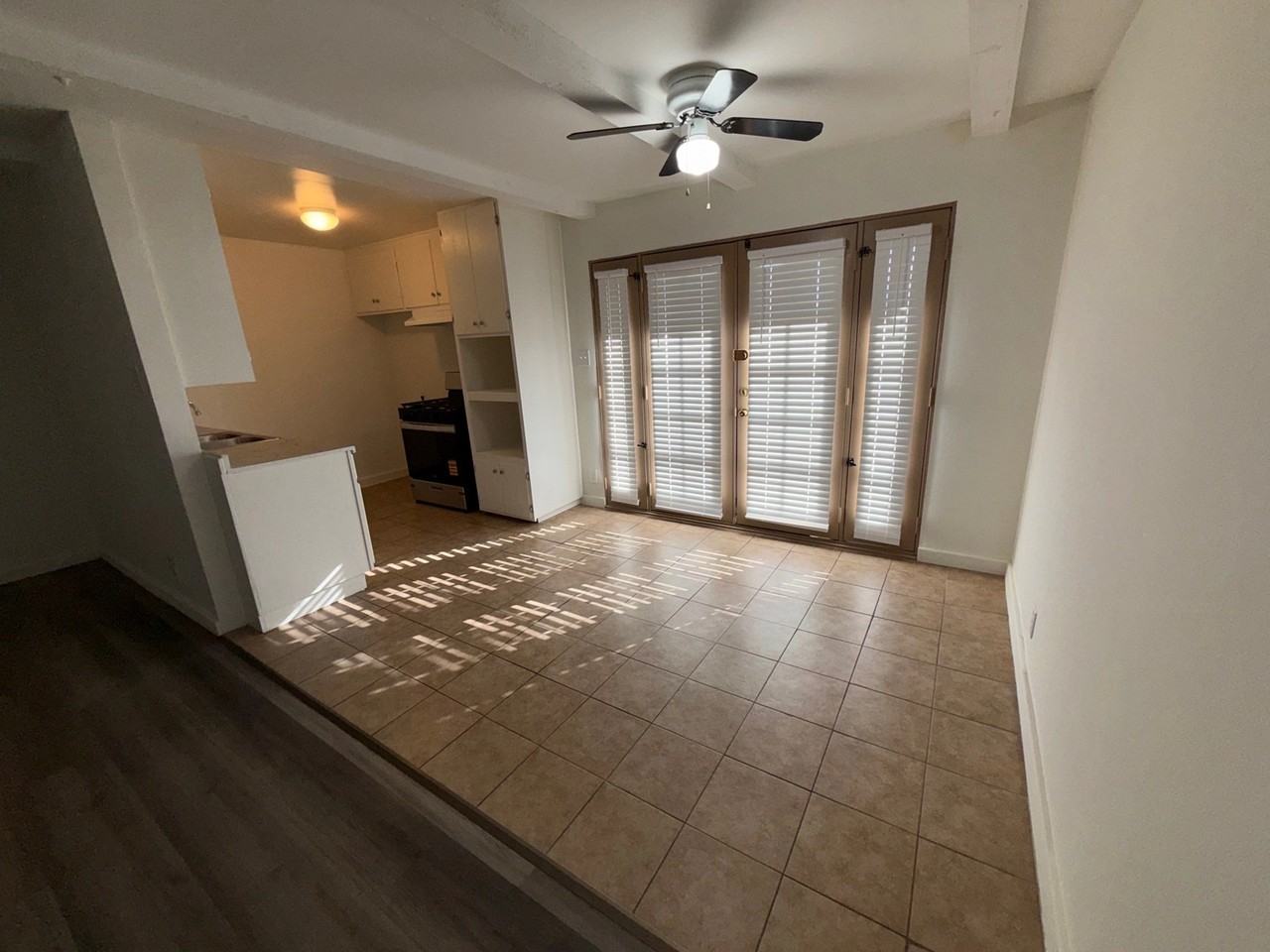 21809 Lanark - Photo 6 of 40