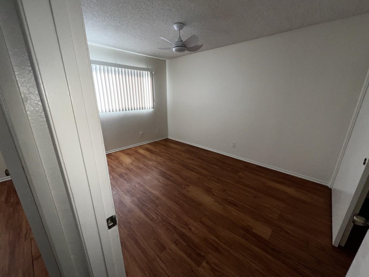 Ryon ave Apartments - Photo 5 of 7