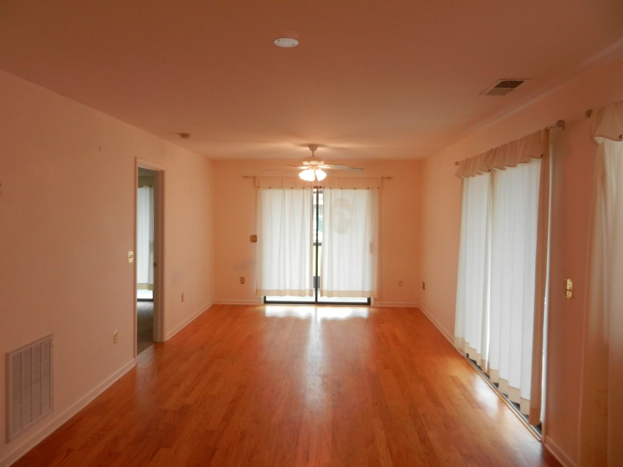 100 Azalea Rd - Photo 2 of 10