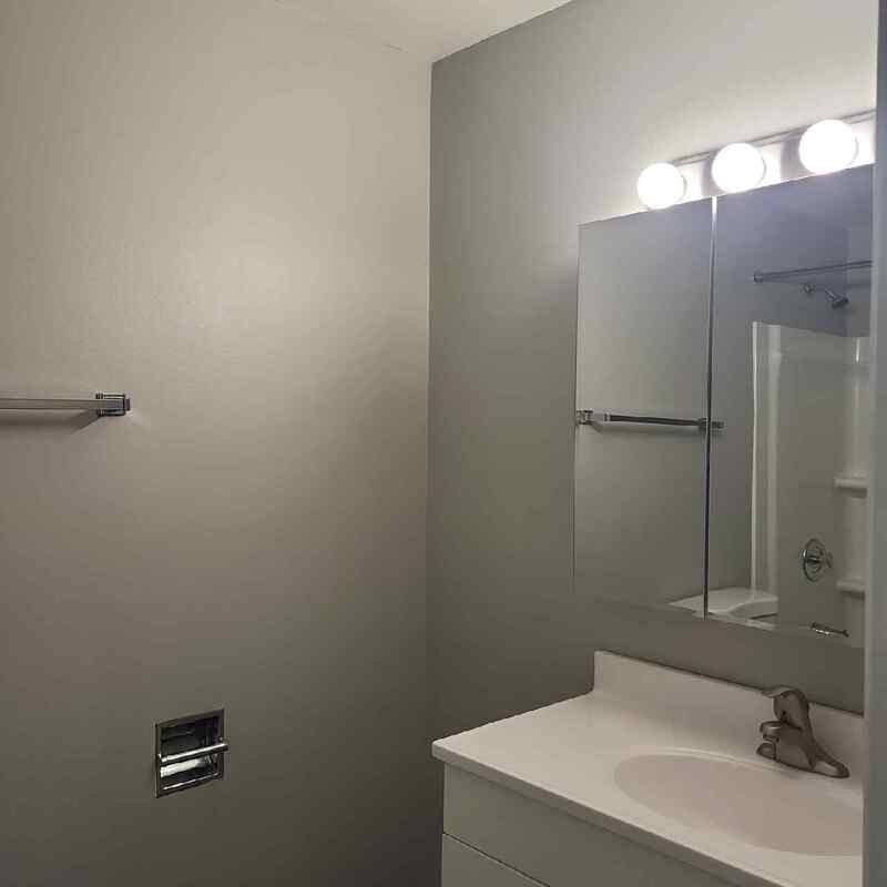 401 S Van Buren St - Photo 7 of 9