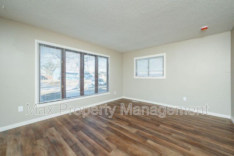 3917 Sw 3rd St - Photo 2 of 18