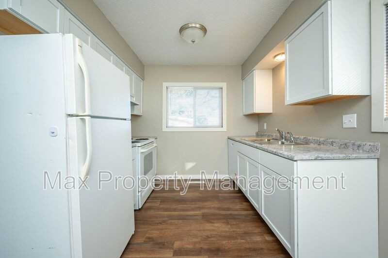 3917 Sw 3rd St - Photo 5 of 18