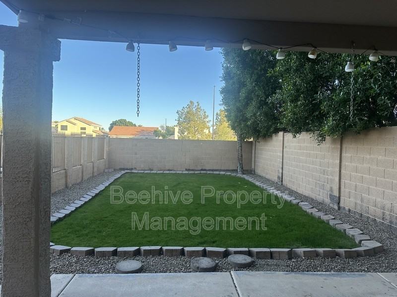 1034 W Juanita Ave - Photo 3 of 13