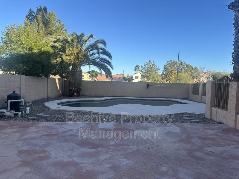 1034 W Juanita Ave - Photo 4 of 13