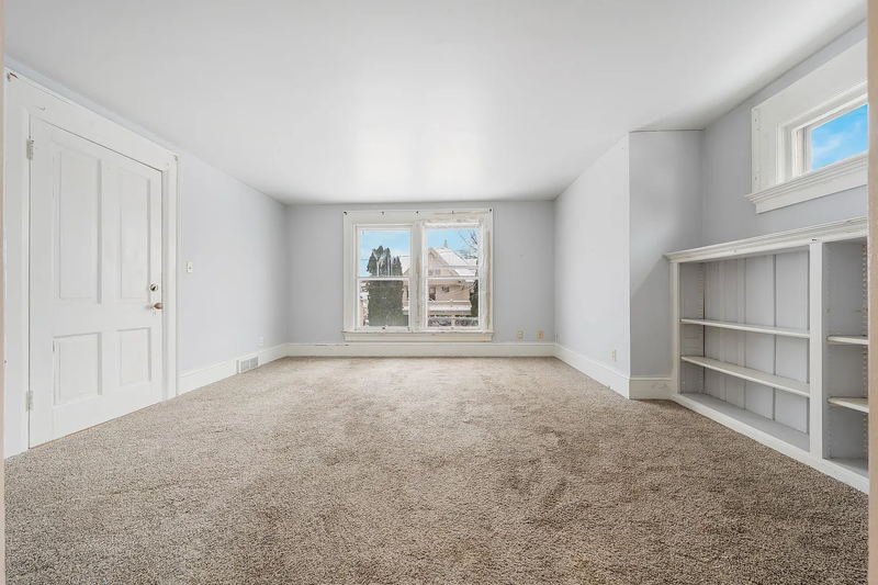 541 Mount Vernon St - Photo 4 of 15