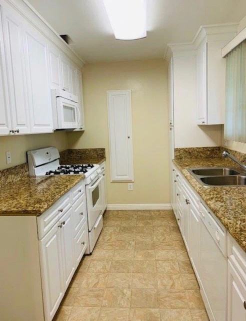 300-322 N. Hollywood Way - Photo 3 of 27