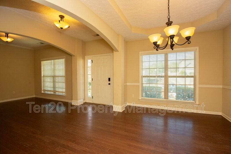 1362 Antietam Dr - Photo 2 of 11