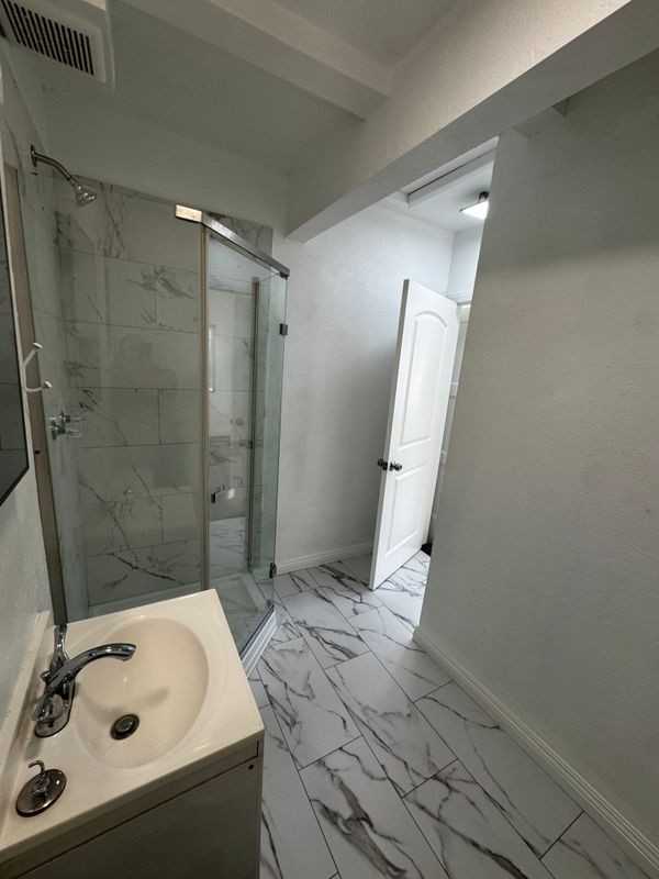 6319 Gallant St - Photo 6 of 11