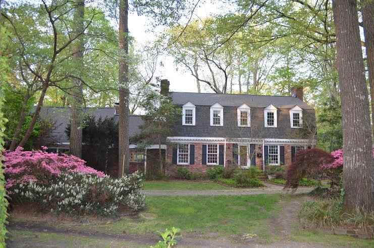 2043 Hunters Trail - Photo 2 of 40