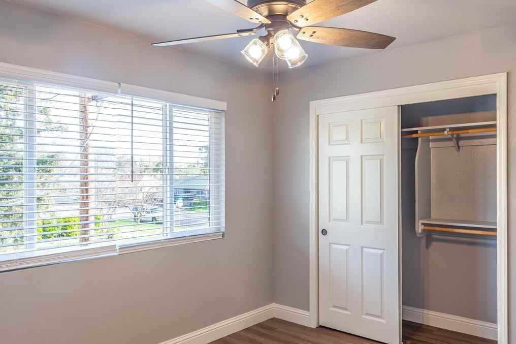 Lassen Place Apartments - Photo 7 of 9