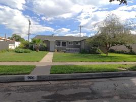 featured image of 906 S Gilbert St