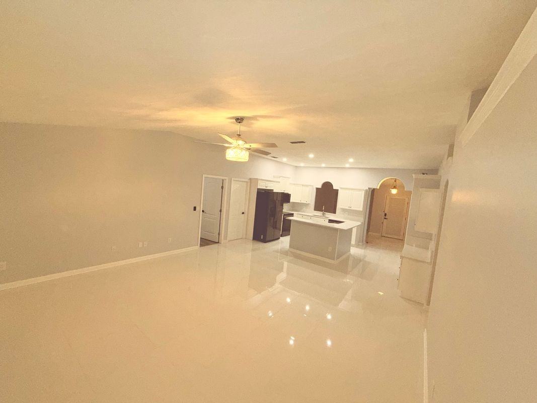 465 Haversham Rd - Photo 3 of 18