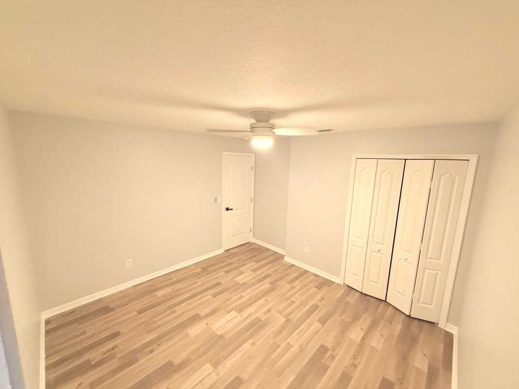 465 Haversham Rd - Photo 4 of 18