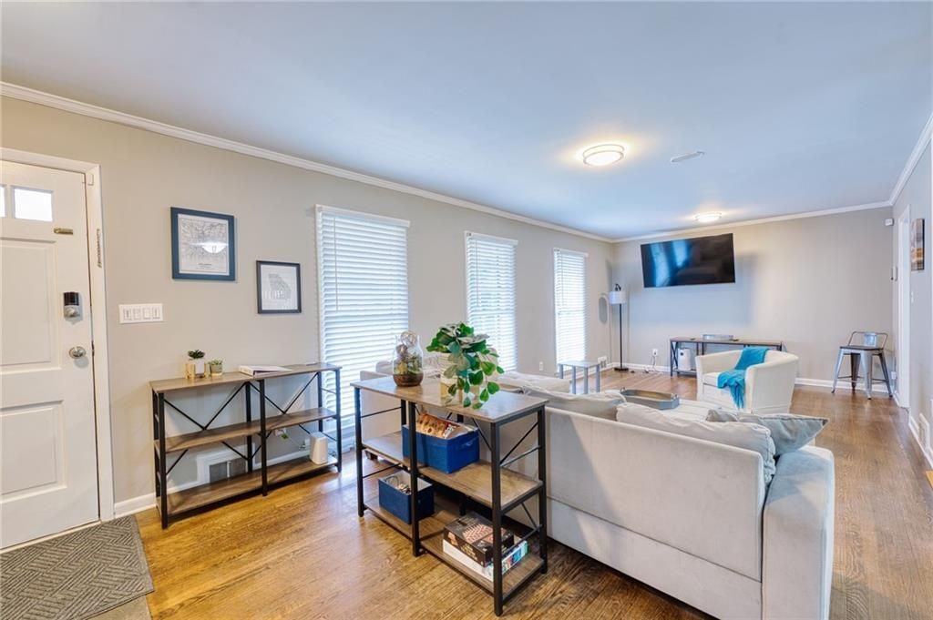 2418 Brookdale Dr Ne - Photo 3 of 38