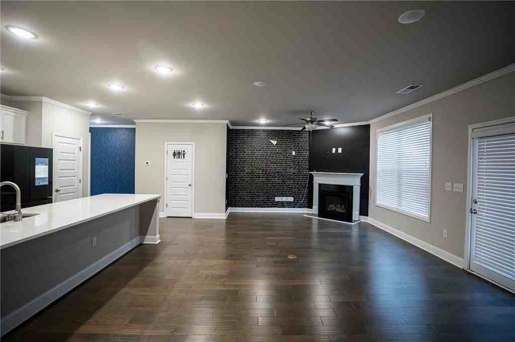 2215A Manor Pointe Dr - Photo 6 of 45