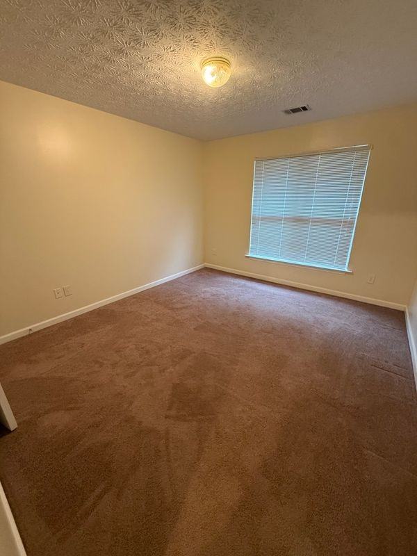 5975 Hillvale Trl - Photo 7 of 14