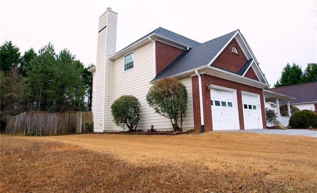 1315 Great River Pkwy - Photo 2 of 32